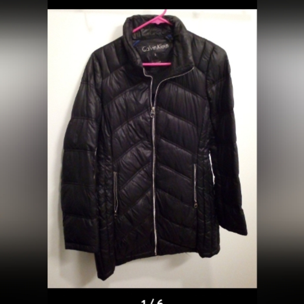 Calvin Klein woman's bubble jacket small